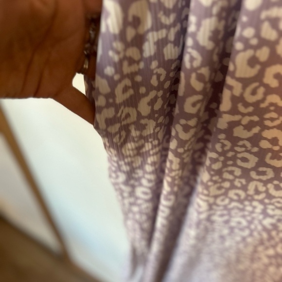 CULTURE CODE WILD SIDE
V-NECK DRESS 2X - Picture 8 of 8